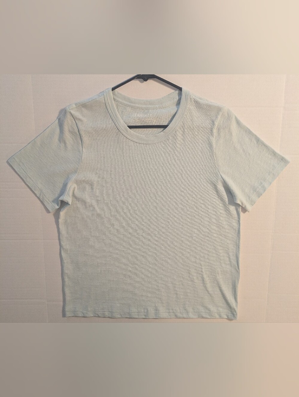 Faherty Women's Light Blue Crewneck T-Shirt - Organic Cotton- Sm (NWOT)